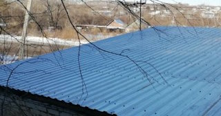 Демонтаж поликарбоната с крыши в Ревде -  услуги по доступной цене от 619 рублей