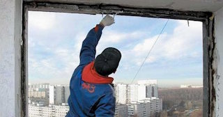 Демонтаж остекления балкона в Ревде - цена от 568 руб. - Сварной-Рвд